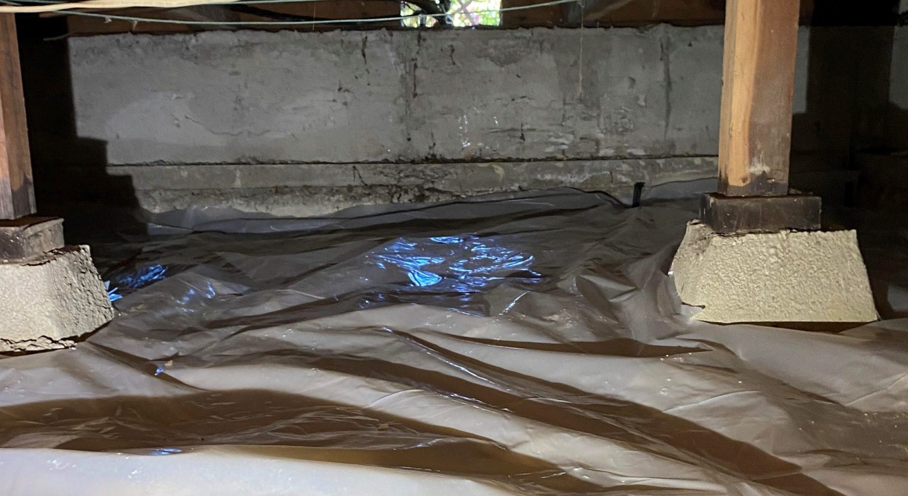 clean crawl space, vapor barrier